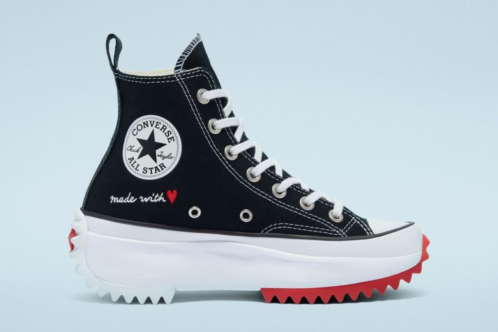 Converse sort un pack SaintValentin avec des Chuck Taylor à coeurs
