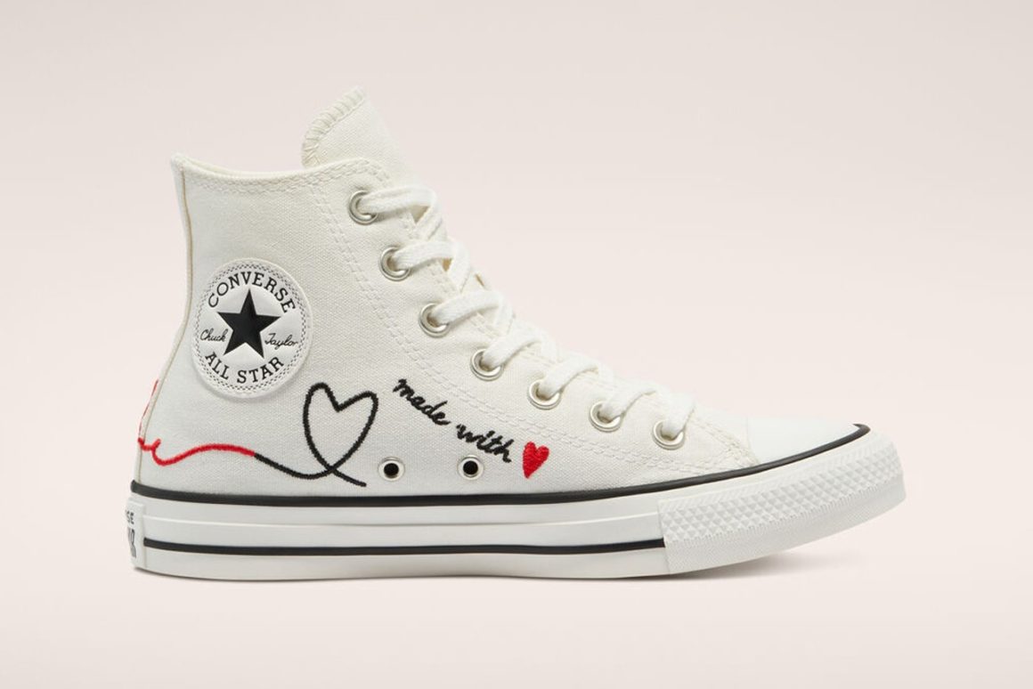 Converse sort un pack SaintValentin avec des Chuck Taylor à coeurs