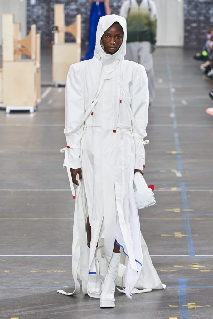 Off-White™ : Virgil Abloh change de ton pour sa nouvelle collection