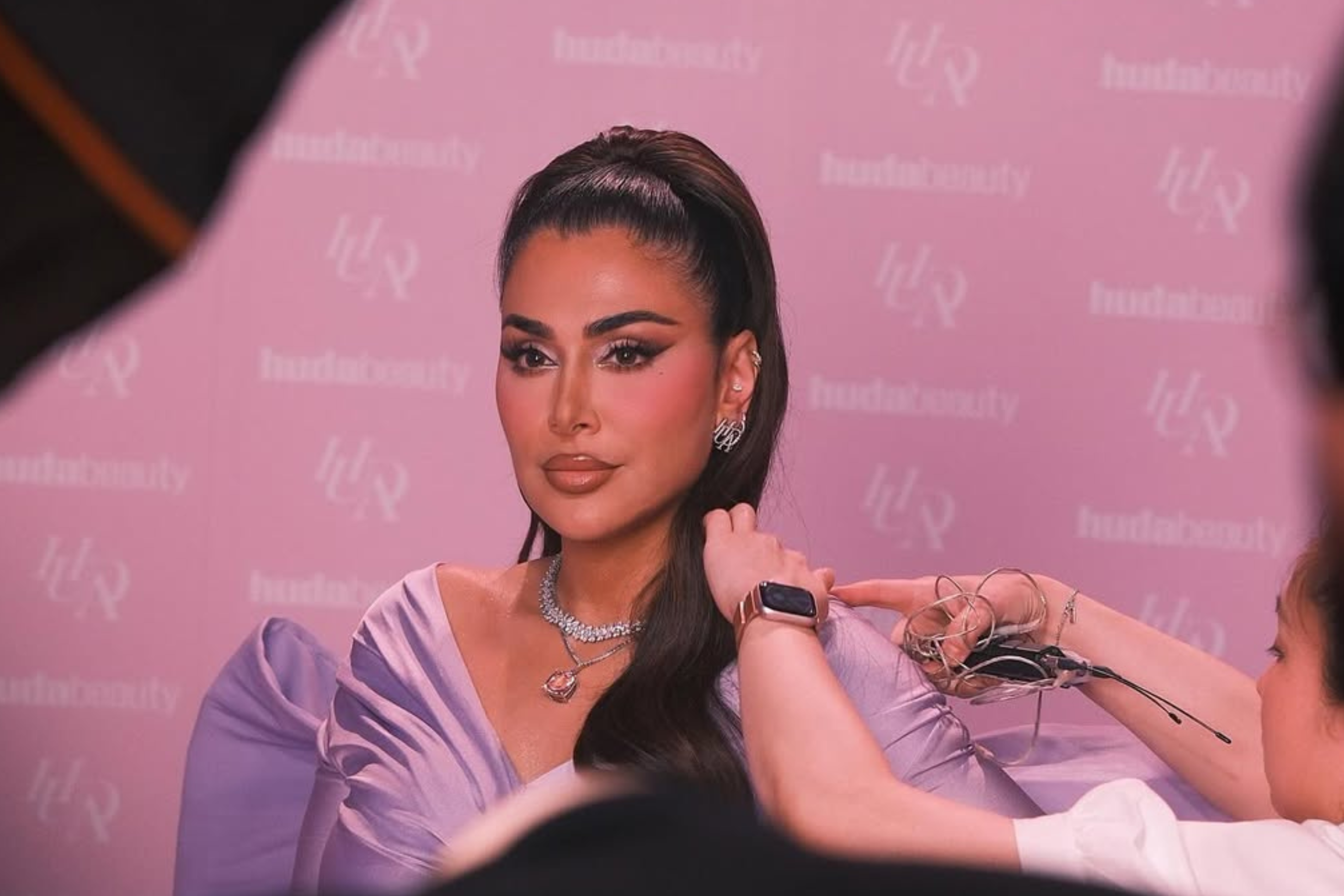 Huda Kattan d'Huda Beauty présente ses excuses sur l'Iran